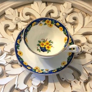 "PRIMROSE" Royal Albert Crown China England 6483 Teacup & Saucer Set